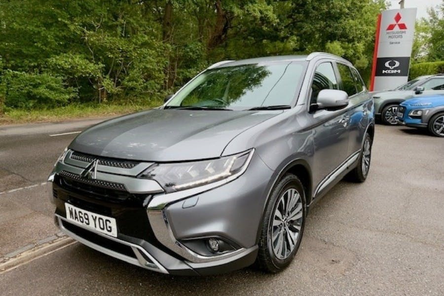  Mitsubishi Outlander 2.0 Mivec Exceed SUV 5dr Petrol Cvt 4wd Euro 6 (s/s) (150 Ps) 2019