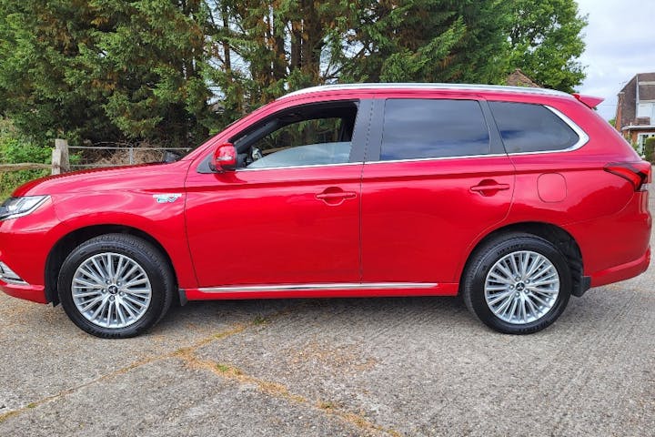  Mitsubishi Outlander PHEV 2.4h Twinmotor 13.8kwh Exceed SUV 5dr Petrol Plug In Hybrid Cvt 4wd Euro 6 (s/s) (224 Ps) 2019