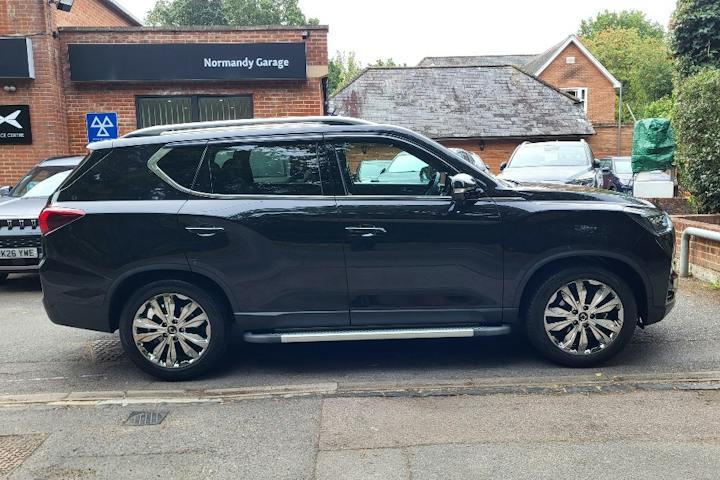  Ssangyong Rexton 2.2d Ultimate Plus SUV 5dr Diesel T Tronic 4wd Euro 6 (202 Ps) 2023