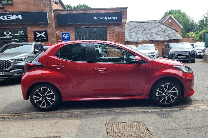  Toyota Yaris 1.5 VVT H Design Hatchback 5dr Petrol Hybrid E Cvt Euro 6 (s/s) (116 Ps) 2021