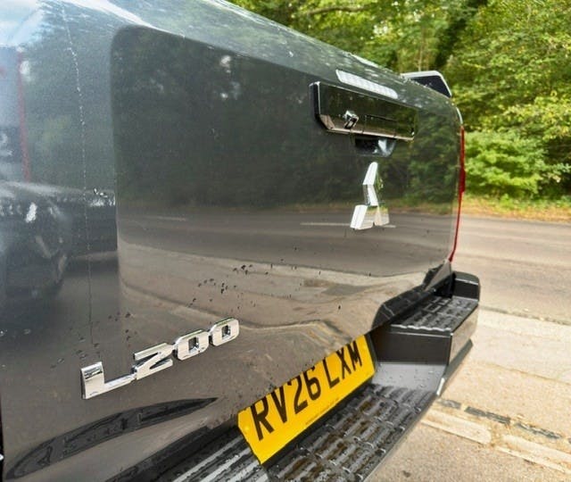  Mitsubishi L200 2.4 Bi Turbo Barbarian Pickup Double Cab 4dr Diesel Auto 4wd Euro 6 (s/s) (204 Ps) 2026