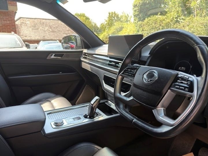  Ssangyong Rexton 2.2d Ventura Plus SUV 5dr Diesel T Tronic 4wd Euro 6 (202 Ps) 2023