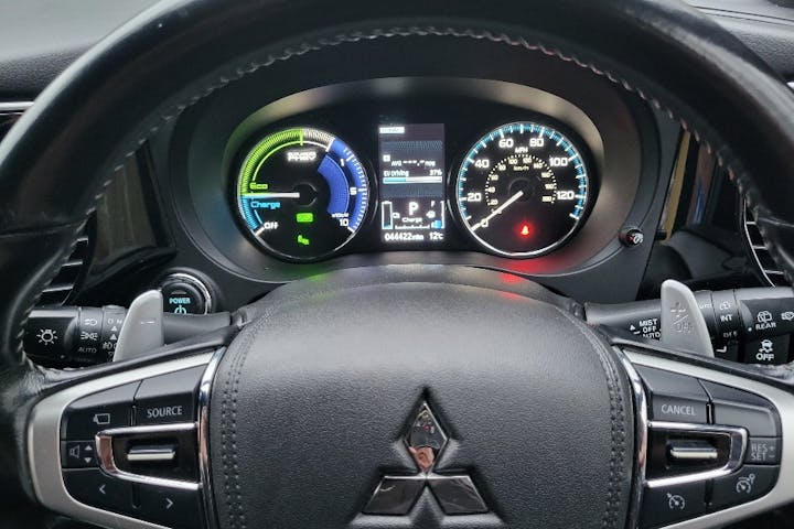  Mitsubishi Outlander PHEV 2.4h Twinmotor 13.8kwh 4h SUV 5dr Petrol Plug In Hybrid Cvt 4wd Euro 6 (s/s) (209 Ps) 2019