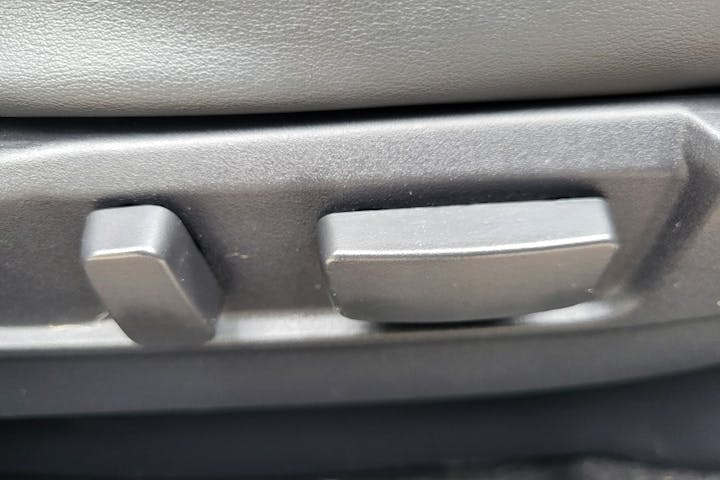  Mitsubishi Outlander PHEV 2.4h Twinmotor 13.8kwh 4h SUV 5dr Petrol Plug In Hybrid Cvt 4wd Euro 6 (s/s) (209 Ps) 2019