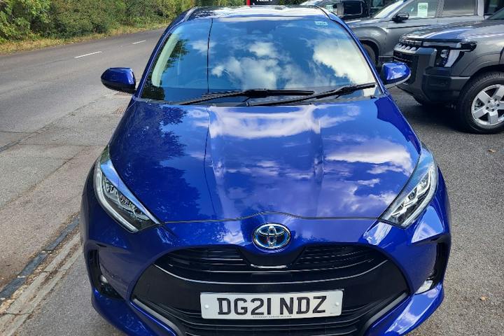  Toyota Yaris 1.5 VVT H Design Hatchback 5dr Petrol Hybrid E Cvt Euro 6 (s/s) (116 Ps) 2021