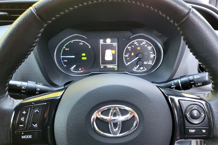  Toyota Yaris 1.5 VVT I Icon Tech 2019