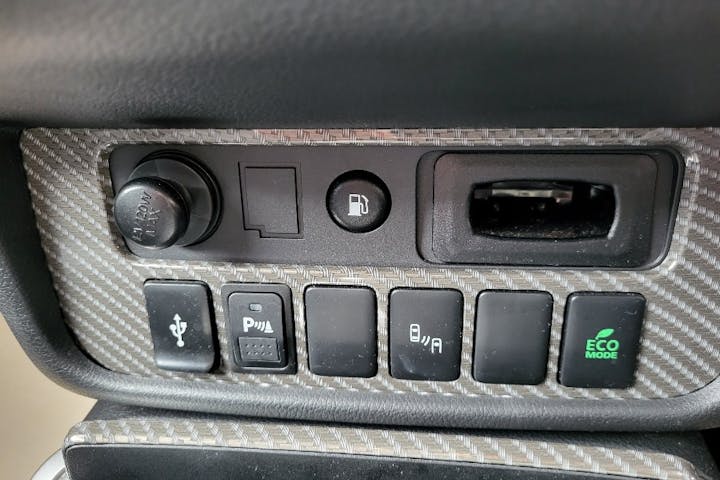  Mitsubishi Outlander PHEV 2.4h Twinmotor 13.8kwh Dynamic SUV 5dr Petrol Plug In Hybrid Cvt 4wd Euro 6 (s/s) (224 Ps) 2020
