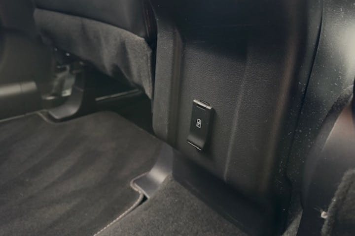  Mitsubishi Outlander 2.0 Mivec Exceed SUV 5dr Petrol Cvt 4wd Euro 6 (s/s) (150 Ps) 2019