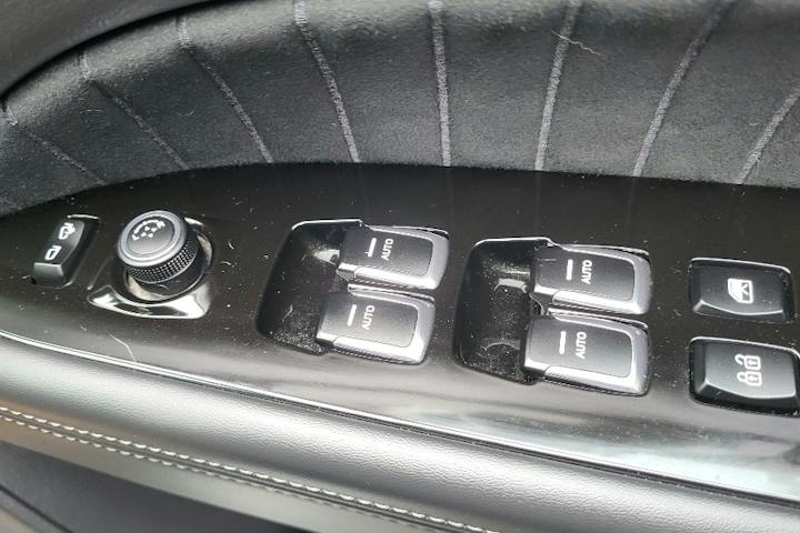  Ssangyong Rexton 2.2d Ultimate Plus SUV 5dr Diesel T Tronic 4wd Euro 6 (202 Ps) 2023