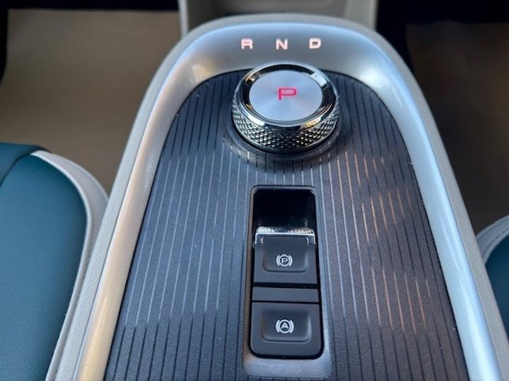  Gwm Funky Cat 48kwh First Edition Hatchback 5dr Electric Auto (171 Ps) 2023