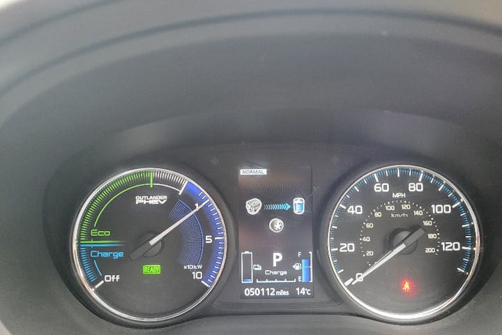  Mitsubishi Outlander PHEV 2.4h Twinmotor 13.8kwh 4h SUV 5dr Petrol Plug In Hybrid Cvt 4wd Euro 6 (s/s) (209 Ps) 2019