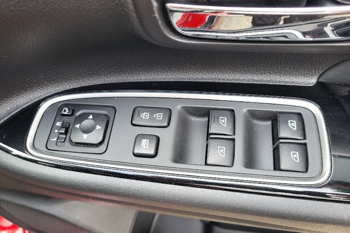  Mitsubishi Outlander PHEV 2.4h Twinmotor 13.8kwh Exceed SUV 5dr Petrol Plug In Hybrid Cvt 4wd Euro 6 (s/s) (224 Ps) 2019