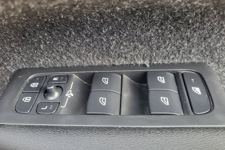  Volvo XC40 2.0 D4 R Design Pro SUV 5dr Diesel Auto Awd Euro 6 (s/s) (190 Ps) 2019