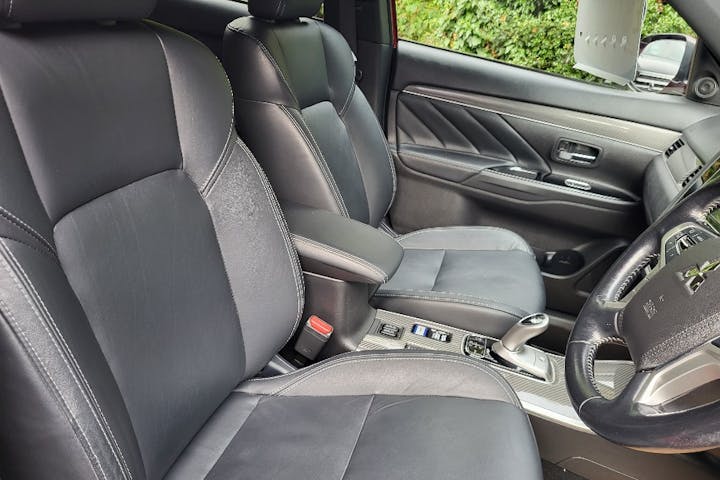  Mitsubishi Outlander PHEV 2.4h Twinmotor 13.8kwh 4h SUV 5dr Petrol Plug In Hybrid Cvt 4wd Euro 6 (s/s) (209 Ps) 2019