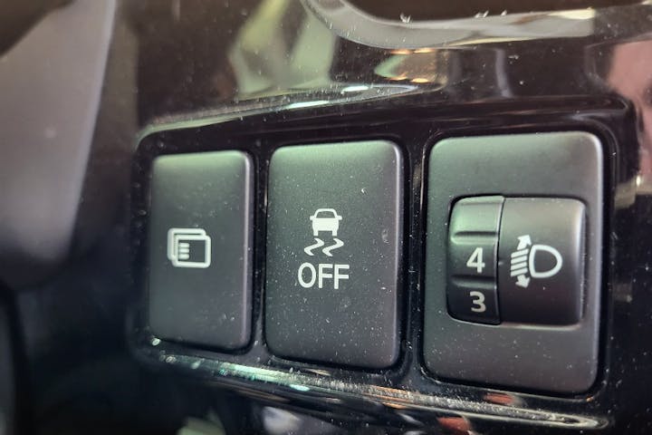  Mitsubishi Outlander PHEV 2.4h Twinmotor 13.8kwh Dynamic SUV 5dr Petrol Plug In Hybrid Cvt 4wd Euro 6 (s/s) (224 Ps) 2020