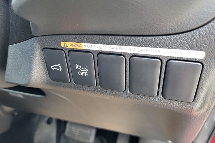  Mitsubishi Outlander PHEV 2.4h Twinmotor 13.8kwh Exceed SUV 5dr Petrol Plug In Hybrid Cvt 4wd Euro 6 (s/s) (224 Ps) 2019