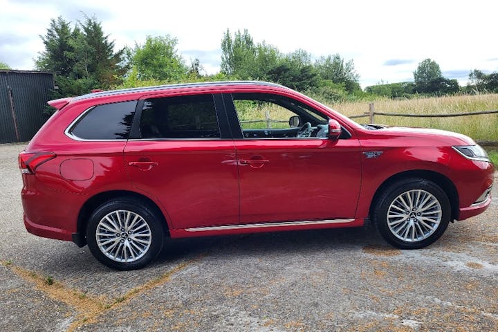  Mitsubishi Outlander PHEV 2.4h Twinmotor 13.8kwh Exceed SUV 5dr Petrol Plug In Hybrid Cvt 4wd Euro 6 (s/s) (224 Ps) 2019