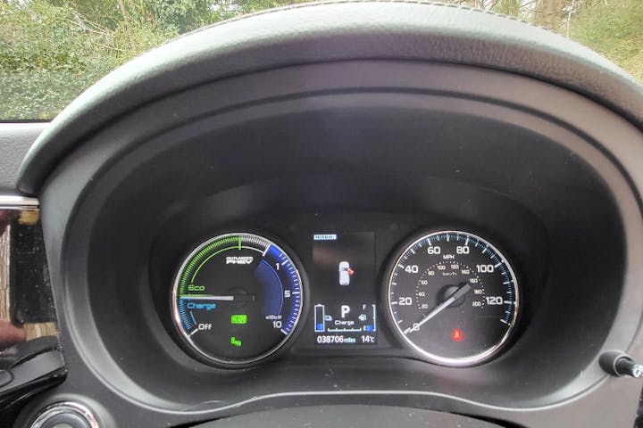  Mitsubishi Outlander PHEV 2.4h Twinmotor 13.8kwh 4h SUV 5dr Petrol Plug In Hybrid Cvt 4wd Euro 6 (s/s) (209 Ps) 2018