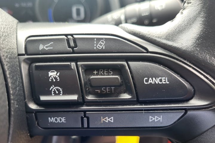  Toyota Yaris 1.5 VVT H Design Hatchback 5dr Petrol Hybrid E Cvt Euro 6 (s/s) (116 Ps) 2021