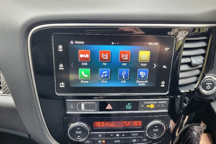  Mitsubishi Outlander PHEV 2.4h Twinmotor 13.8kwh 4h SUV 5dr Petrol Plug In Hybrid Cvt 4wd Euro 6 (s/s) (209 Ps) 2019