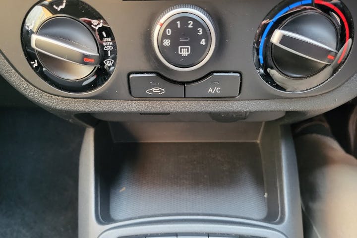  Hyundai i10 1.0 SE Hatchback 5dr Petrol Manual Euro 6 (s/s) (67 Ps) 2021