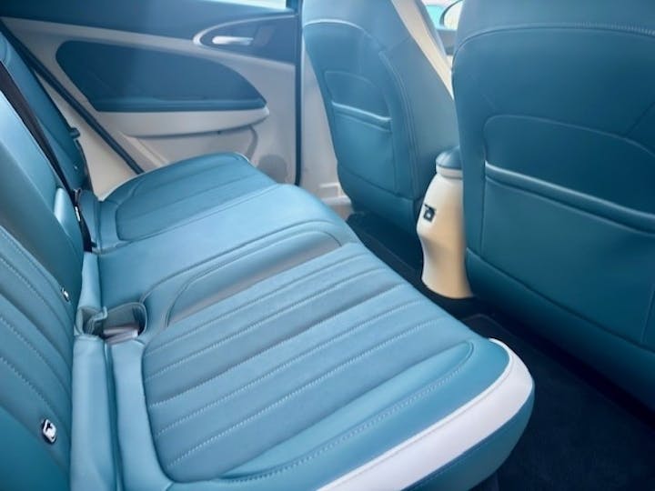  Gwm Funky Cat 48kwh First Edition Hatchback 5dr Electric Auto (171 Ps) 2023