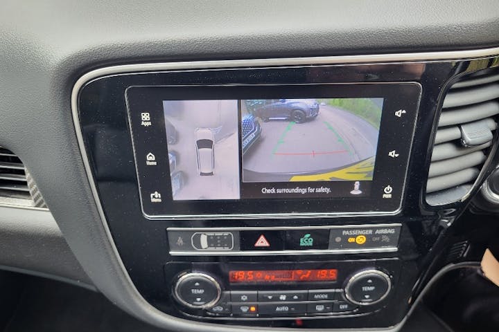  Mitsubishi Outlander PHEV 2.4h Twinmotor 13.8kwh 4h SUV 5dr Petrol Plug In Hybrid Cvt 4wd Euro 6 (s/s) (209 Ps) 2019