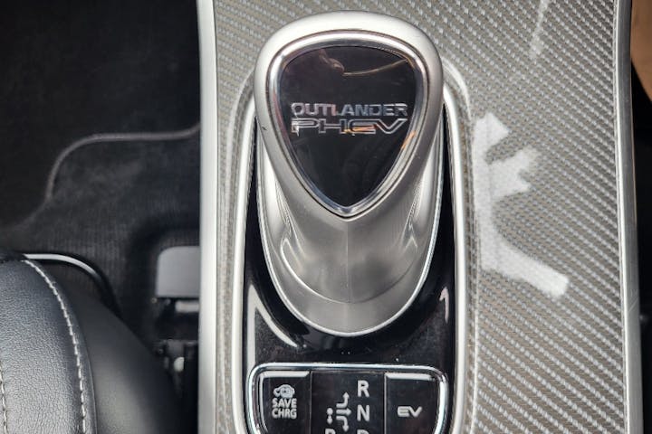  Mitsubishi Outlander PHEV 2.4h Twinmotor 13.8kwh 4h SUV 5dr Petrol Plug In Hybrid Cvt 4wd Euro 6 (s/s) (209 Ps) 2019