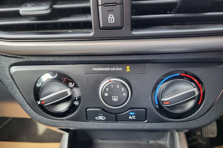  Hyundai i10 1.2 Premium Hatchback 5dr Petrol Manual Euro 6 (s/s) (84 Ps) 2021