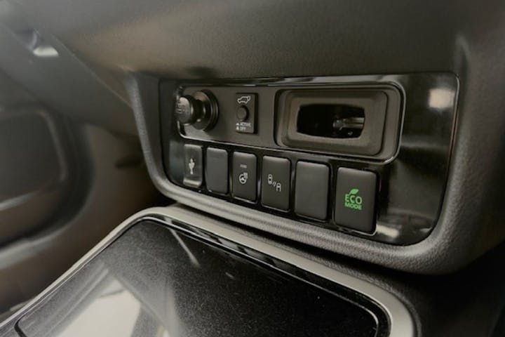  Mitsubishi Outlander 2.0 Mivec Exceed SUV 5dr Petrol Cvt 4wd Euro 6 (s/s) (150 Ps) 2019