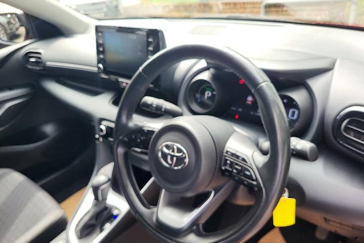  Toyota Yaris 1.5 VVT H Design Hatchback 5dr Petrol Hybrid E Cvt Euro 6 (s/s) (116 Ps) 2021