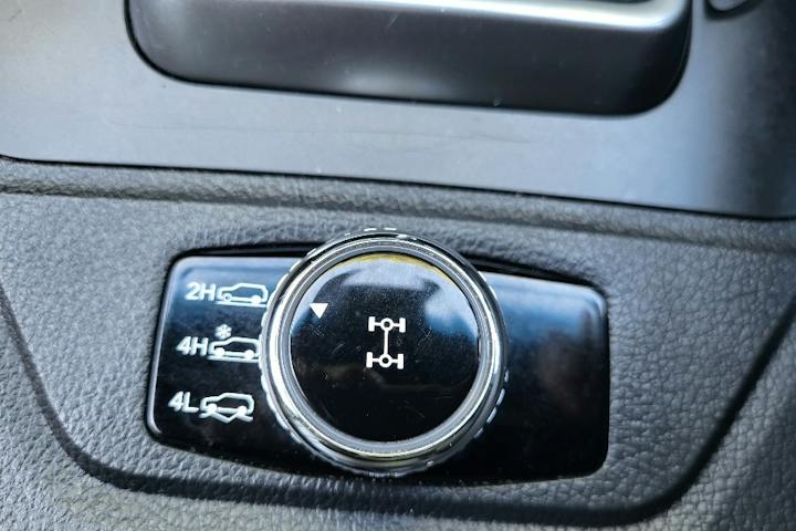  Ssangyong Musso 2.2d Saracen Pickup Double Cab 4dr Diesel Auto 4wd Euro 6 (202 Ps) 2023