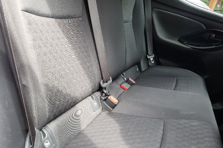  Toyota Yaris 1.5 VVT H Design Hatchback 5dr Petrol Hybrid E Cvt Euro 6 (s/s) (116 Ps) 2021