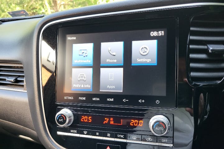  Mitsubishi Outlander PHEV 2.4h Twinmotor 13.8kwh Dynamic SUV 5dr Petrol Plug In Hybrid Cvt 4wd Euro 6 (s/s) (224 Ps) 2020