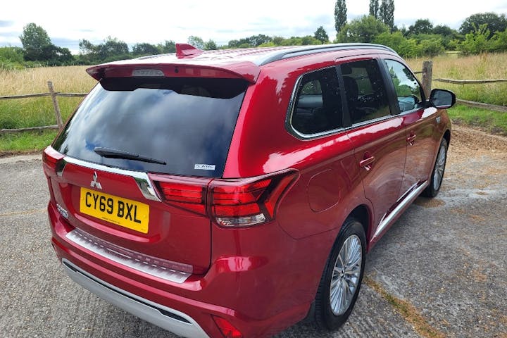  Mitsubishi Outlander PHEV 2.4h Twinmotor 13.8kwh Exceed SUV 5dr Petrol Plug In Hybrid Cvt 4wd Euro 6 (s/s) (224 Ps) 2019
