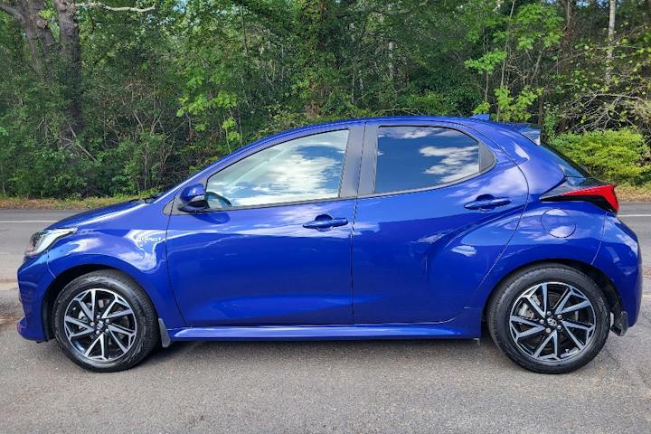  Toyota Yaris 1.5 VVT H Design Hatchback 5dr Petrol Hybrid E Cvt Euro 6 (s/s) (116 Ps) 2021