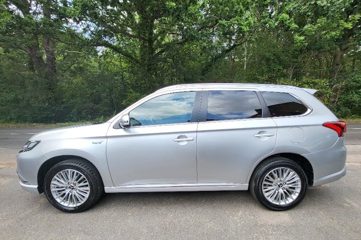  Mitsubishi Outlander PHEV 2.4h Twinmotor 13.8kwh 4h SUV 5dr Petrol Plug In Hybrid Cvt 4wd Euro 6 (s/s) (209 Ps) 2018