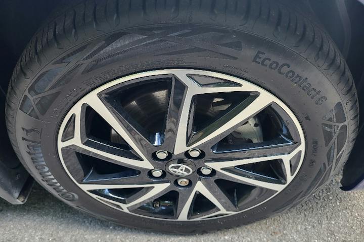  Toyota Yaris 1.5 VVT H Design Hatchback 5dr Petrol Hybrid E Cvt Euro 6 (s/s) (116 Ps) 2021