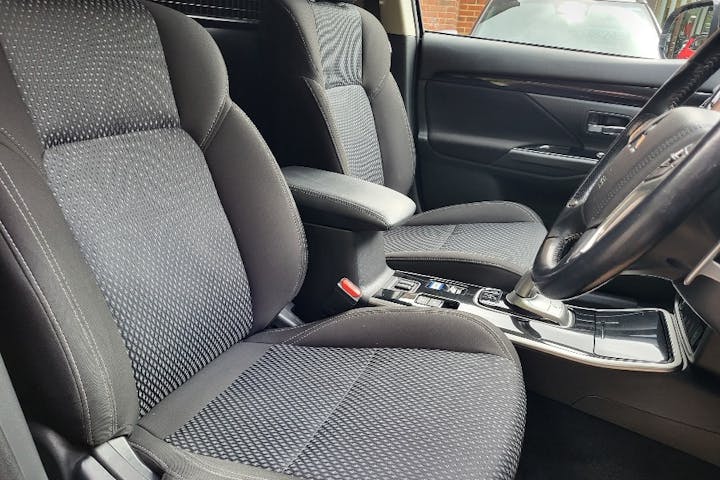  Mitsubishi Outlander PHEV 2.4h Twinmotor 13.8kwh Reflex Plus SUV 5dr Petrol Plug In Hybrid Cvt 4wd Euro 6 (s/s) (224 Ps) 2020