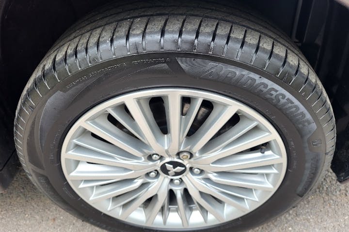  Mitsubishi Outlander PHEV 2.4h Twinmotor 13.8kwh 4h SUV 5dr Petrol Plug In Hybrid Cvt 4wd Euro 6 (s/s) (209 Ps) 2019