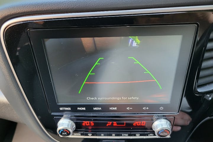  Mitsubishi Outlander PHEV 2.4h Twinmotor 13.8kwh Dynamic SUV 5dr Petrol Plug In Hybrid Cvt 4wd Euro 6 (s/s) (224 Ps) 2020