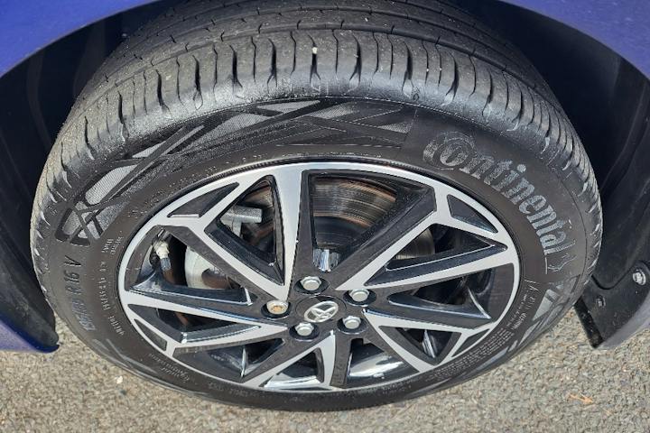  Toyota Yaris 1.5 VVT H Design Hatchback 5dr Petrol Hybrid E Cvt Euro 6 (s/s) (116 Ps) 2021