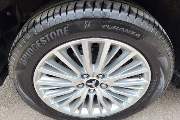  Mitsubishi Outlander PHEV 2.4h Twinmotor 13.8kwh 4h SUV 5dr Petrol Plug In Hybrid Cvt 4wd Euro 6 (s/s) (209 Ps) 2019