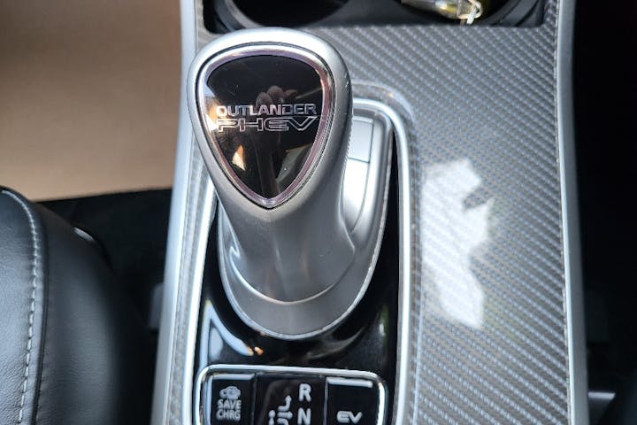  Mitsubishi Outlander PHEV 2.4h Twinmotor 13.8kwh Dynamic SUV 5dr Petrol Plug In Hybrid Cvt 4wd Euro 6 (s/s) (224 Ps) 2020