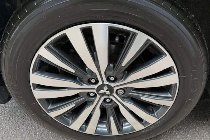  Mitsubishi Outlander 2.0 Mivec Exceed SUV 5dr Petrol Cvt 4wd Euro 6 (s/s) (150 Ps) 2019