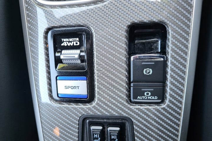  Mitsubishi Outlander PHEV 2.4h Twinmotor 13.8kwh Dynamic SUV 5dr Petrol Plug In Hybrid Cvt 4wd Euro 6 (s/s) (224 Ps) 2020