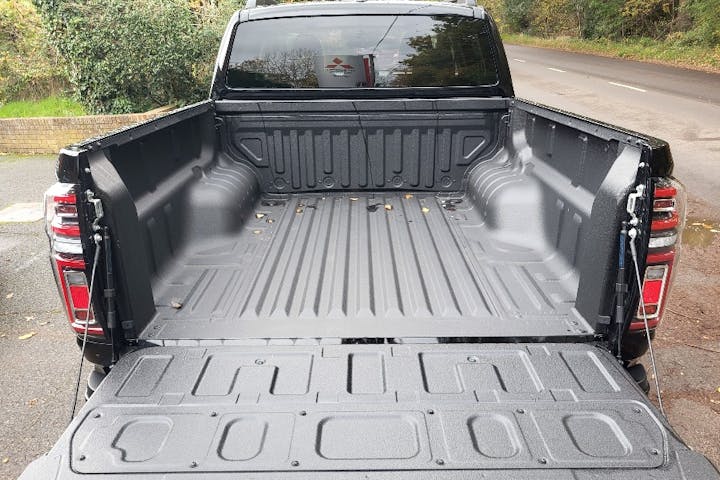  Gwm Poer300 2.4d Ultra Pickup Double Cab 4dr Diesel Auto 4wd Euro 6 (s/s) (183 Ps) 2025