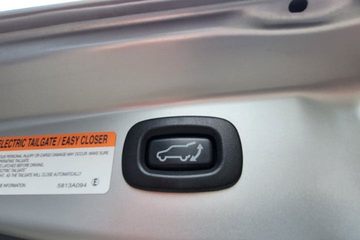  Mitsubishi Outlander PHEV 2.4h Twinmotor 13.8kwh 4h SUV 5dr Petrol Plug In Hybrid Cvt 4wd Euro 6 (s/s) (209 Ps) 2018