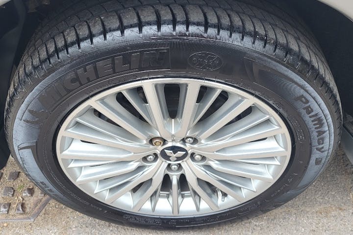  Mitsubishi Outlander PHEV 2.4h Twinmotor 13.8kwh 4h SUV 5dr Petrol Plug In Hybrid Cvt 4wd Euro 6 (s/s) (209 Ps) 2018