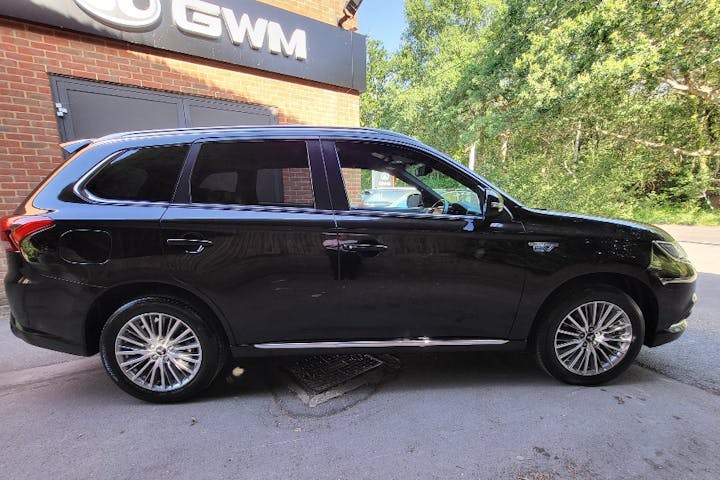 Mitsubishi Outlander PHEV 2.4h Twinmotor 13.8kwh Dynamic SUV 5dr Petrol Plug In Hybrid Cvt 4wd Euro 6 (s/s) (224 Ps) 2020